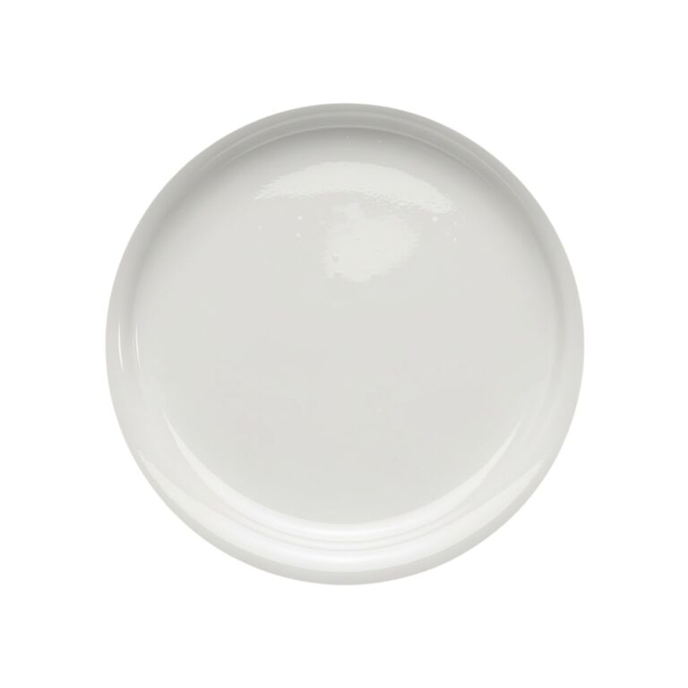 Balts (RAL 9003, Signal White) ar otu vai rullīti klājams gelkouts Crystic GT-600 (Scott Bader) uz balta fona